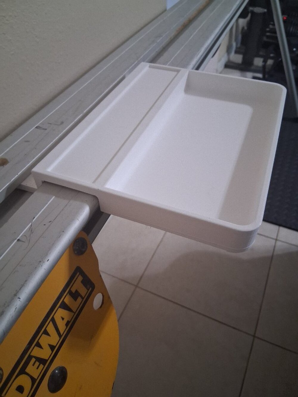 Dewalt chop saw stand accessory tray